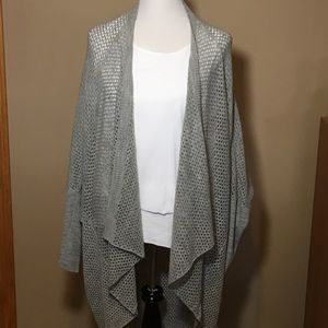 Light grey cardigan. Large. EUG